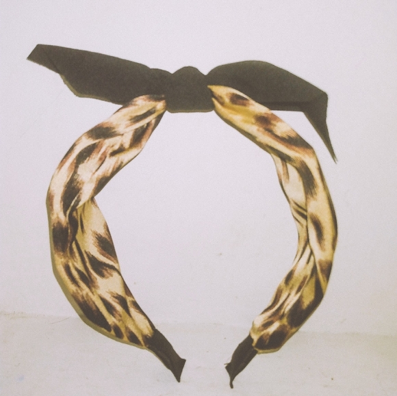 Woman's Large Animal Print Bow Headband-Brown - Picture 5 of 6